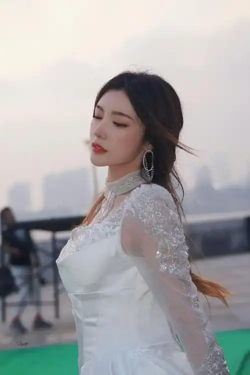 戴燕妮邓超元新剧吻麻了##古早小说设定被拍成剧了