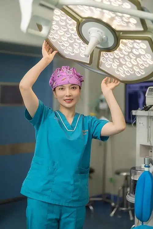 组图伤科医院微笑是一种疗愈第111个国际护士节快乐