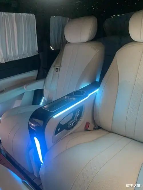 理想one内饰改装座椅改装效果1