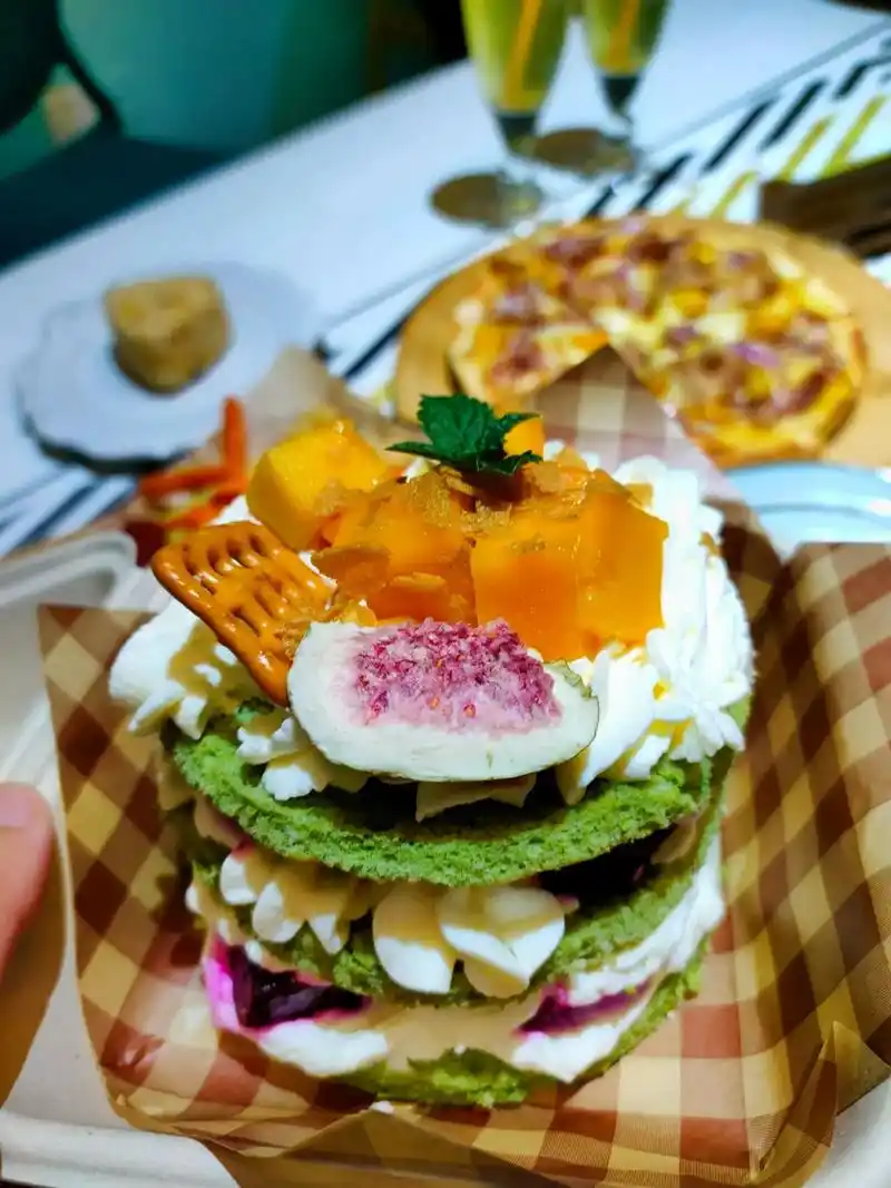 打卡一家宝藏西式简餐店.就在寿光文庙街,4寸动物奶油蛋糕只要 - 抖音