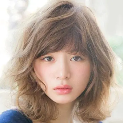 女生扁塌头型发型推荐 蓬松短发让你颜值飙升