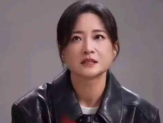 贾玲瘦爆了,网友开骂了!