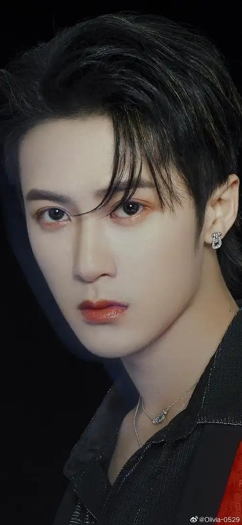 回应: 檀健次★美图 | 那些一眼万年的神图