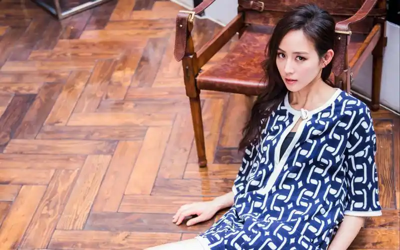 精选知名女星张钧甯桌面壁纸图片下载