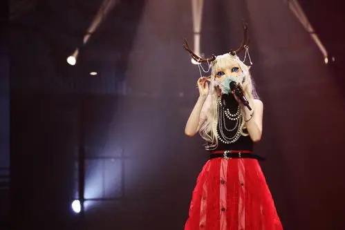 刘雪婧化身野鹿子亮相蒙面唱将猜猜猜高音卓群惊艳全场真情流露展少女