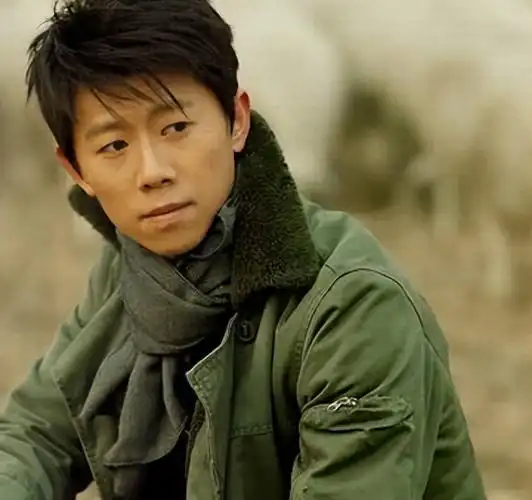 回顾事实证明不务正业的演员夏雨已在另一个圈子风生水起