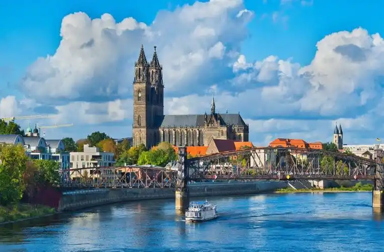 2019年运势最好的三大生肖,横财滚滚进门,好运连连不断!