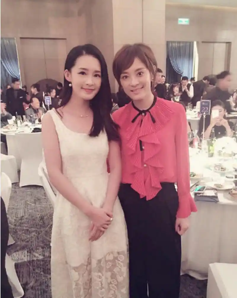 李沁和孙俪同框,小花见大花