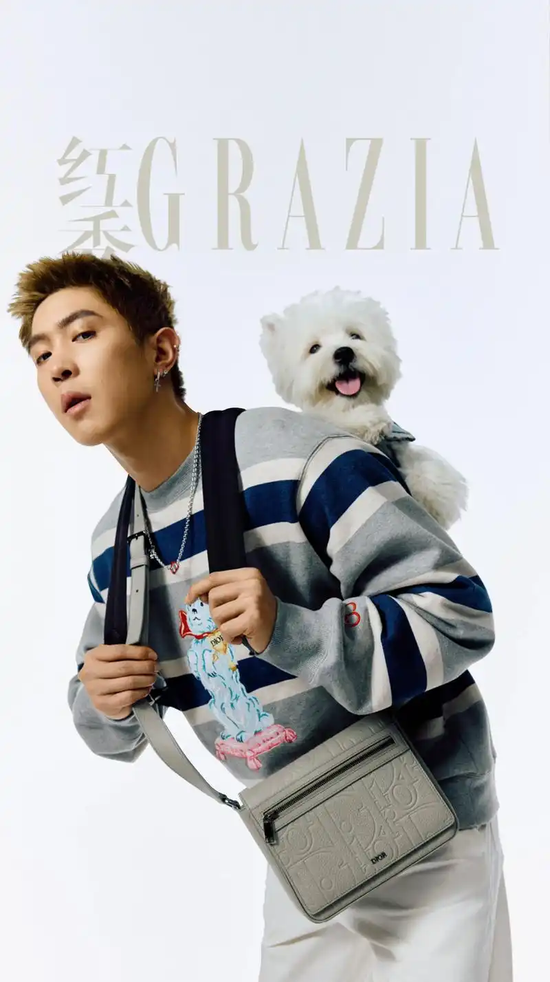 第669期#马伯骞红秀封面 来啦!尝试的半径虽广,但@马伯骞