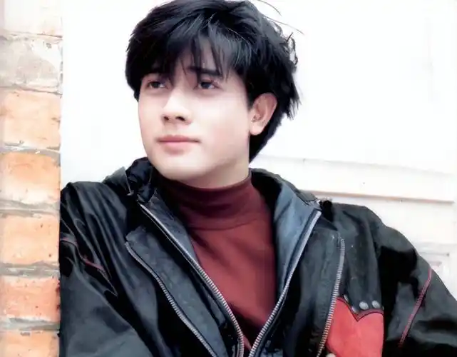 原创四大天王郭富城娶网红方媛后生下两女如今家庭幸福生活美满