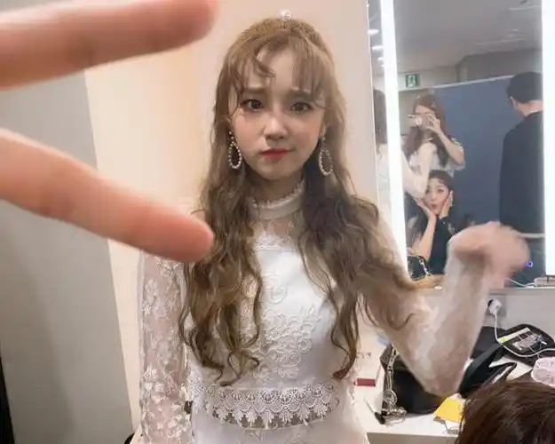 宋雨琦出道前旧照曝光神似hold住姐脱离韩式包装就不行了