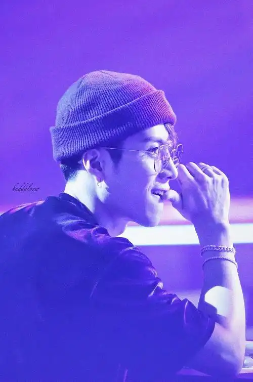 王嘉尔怎么样都好看十五戴毛线帽最帅的明星