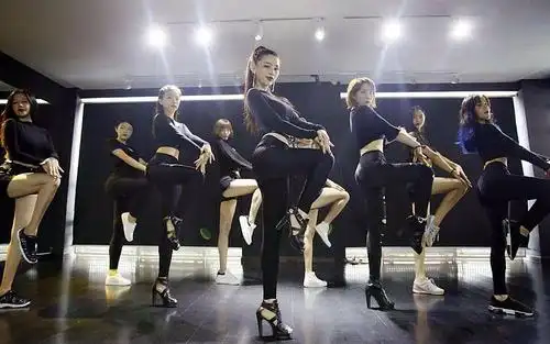 咸阳大学生hiphop,爵士舞班精品课程,火热报名中