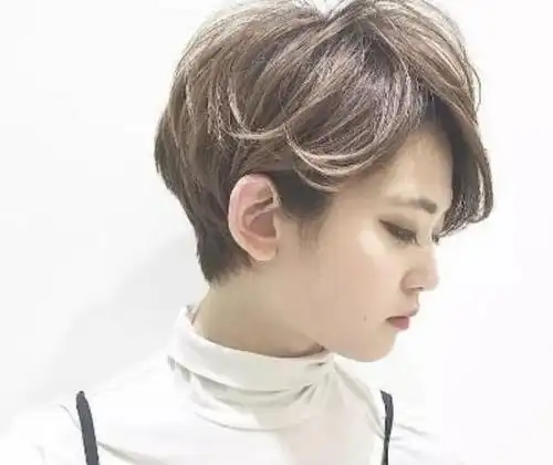 露耳短发发型女2020