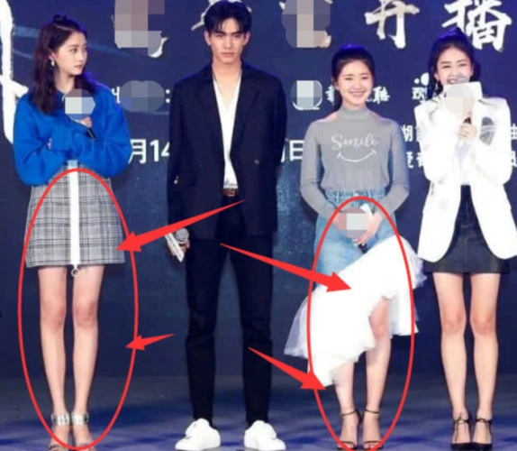 赵露思真有79斤?看到她与关晓彤同框照后,镜头下来双腿成为亮点!