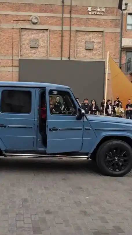 张艺兴开大g 真帅!