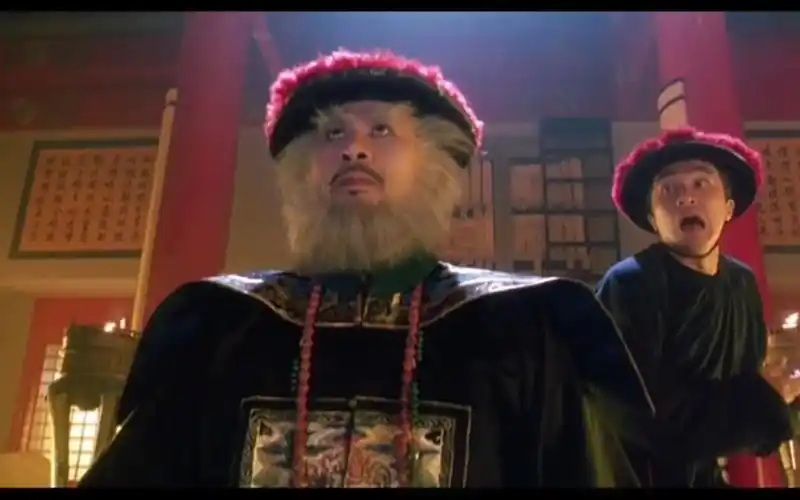 活动作品星爷电影鹿鼎记鳌拜向关公许愿被砍