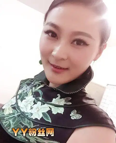 周瑾个人资料,高端时尚御姐周瑾私房照片 一站到底周瑾结婚了吗男友是