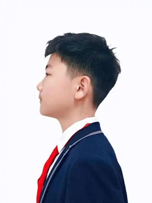 城市森林学校小学部春季服装搭配|校服|衬衣|运动鞋|发型_网易订阅