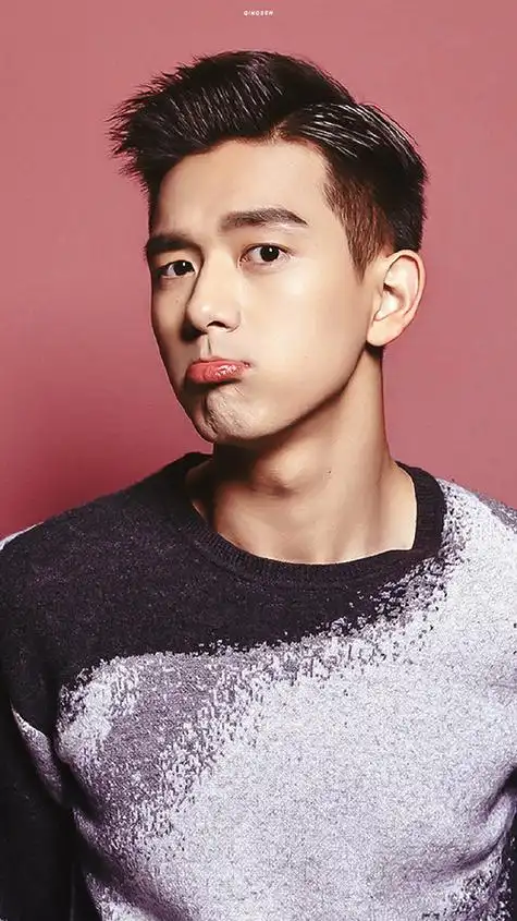 哈哈哈李憨憨实锤了pick宝藏男孩李现关注打开新页好帅啊啊啊啊啊荷尔