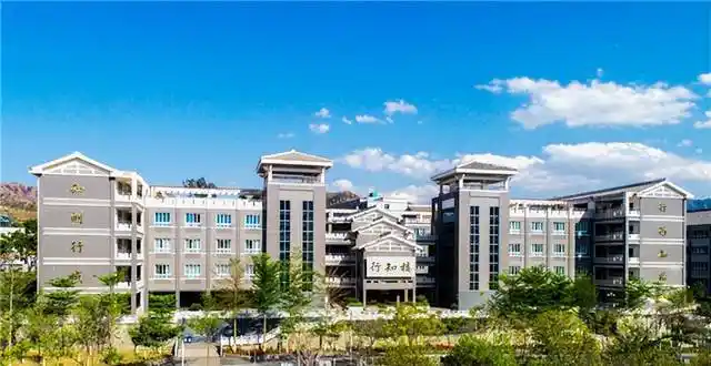 家门口的好学校攀枝花市大河中学