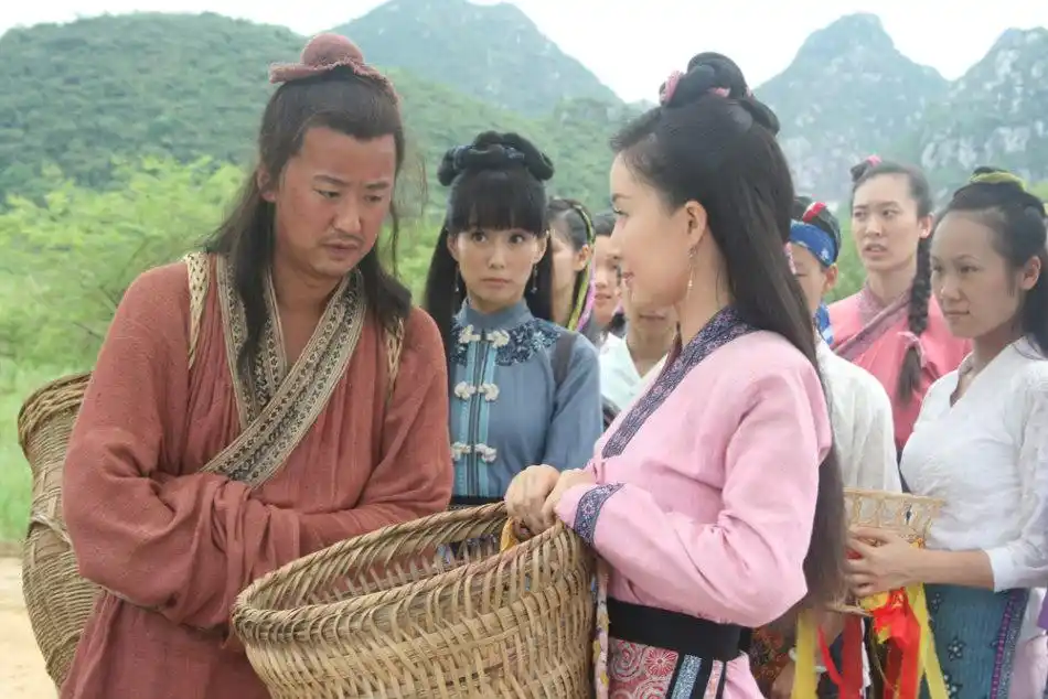 舒畅 林湘萍---《刘三姐》剧照