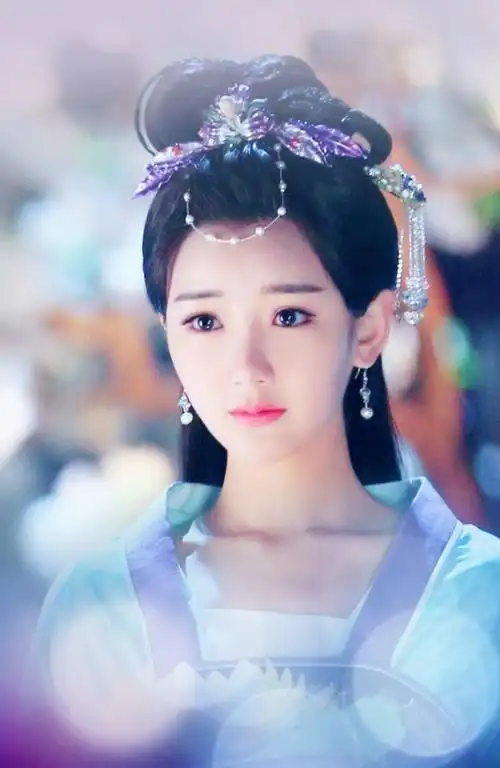 毛晓彤《锦绣未央》唯美剧照,被称"古装精灵"不是没有原因的