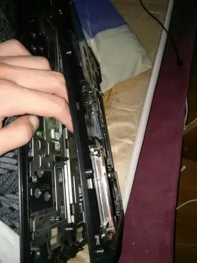 联想g400拆机拆弹此处不会了,怎么拆?