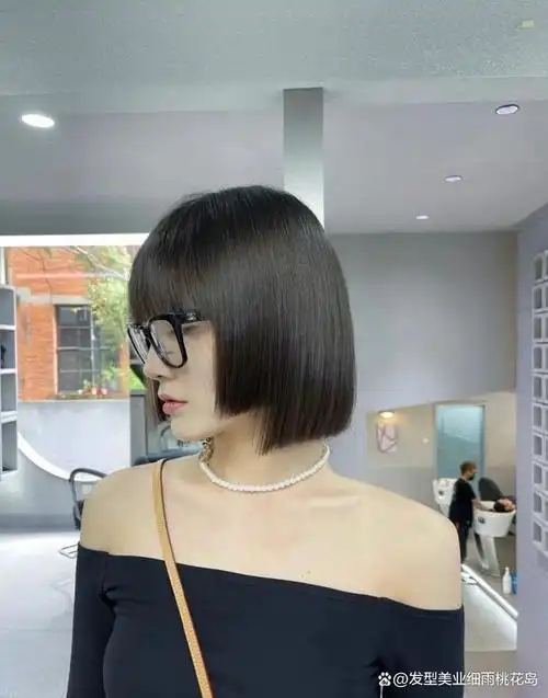 超a女神短发公主切,引领时尚潮流发型之一.