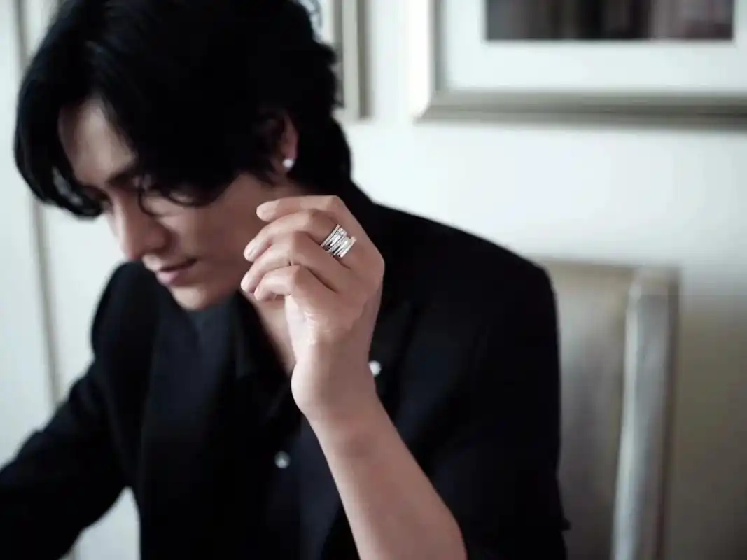 全爱代言人#陈坤 优雅诠释#周生生全爱钻,彰显自在型格