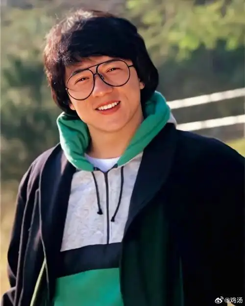 成龙夸娜扎打戏很拼#成龙年轻的时候真的好帅