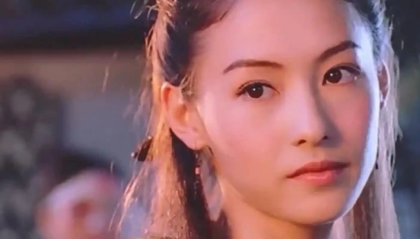 2011年,张柏芝和小沈阳合作《河东狮吼2》传出绯闻,他们在台上现场