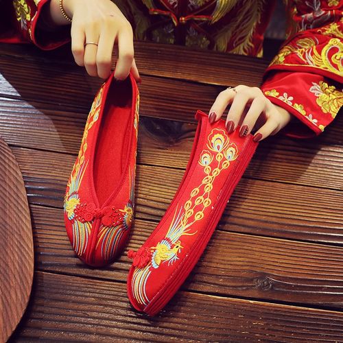 2022年新款秀禾婚鞋色新娘绣花布鞋配秀禾服鞋子中式结婚鞋盘扣902布