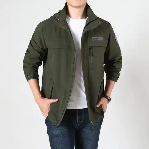 休闲男士外套春秋装宽松大码中老年冲锋衣夹克男运动上衣男装9888