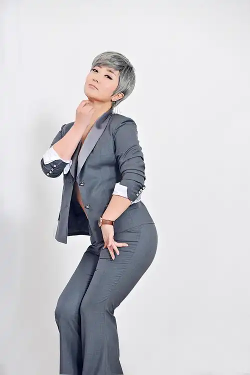 p>格格,原名蒙克其其格,8月1日出生于内蒙古自治区赤峰市克什克腾旗