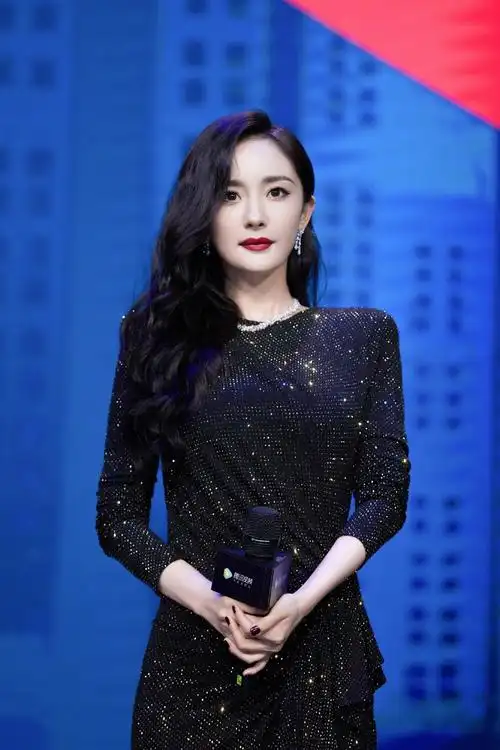 杨幂腾讯视频2020年度发布会