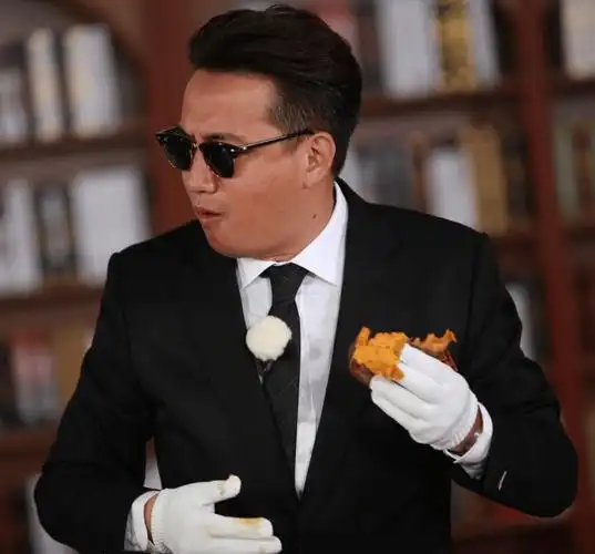 52岁黄磊回应无戏可拍2年没拍戏3年没当男主综艺演戏都停了