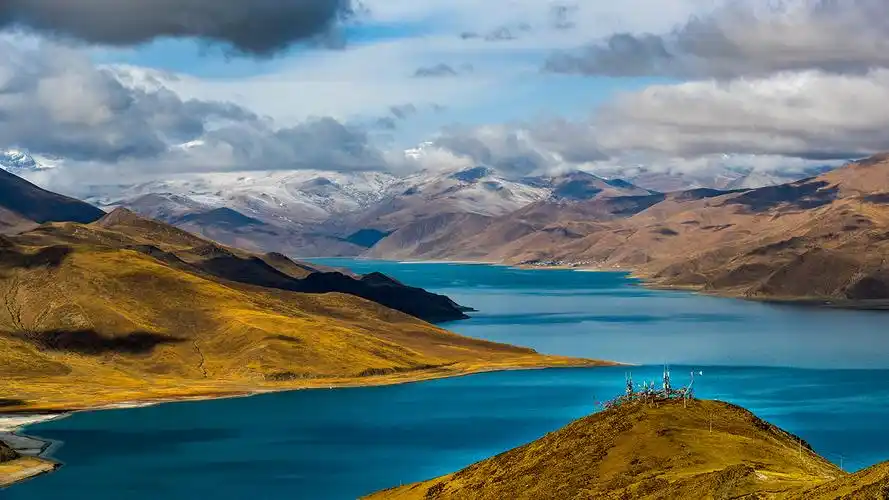 西藏羊卓雍湖优美自然风光图片壁纸高清大图预览1920x1080_风景壁纸