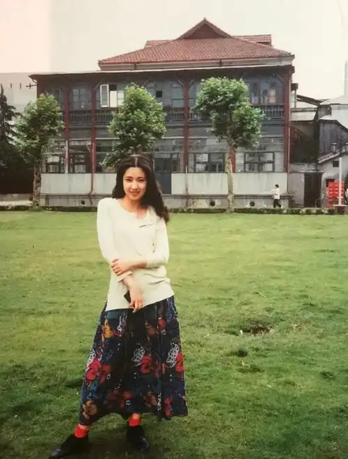 著名演员郝洋年轻时太美了