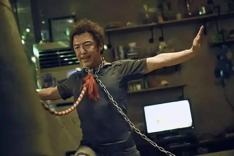 拿下22亿票房,黄渤沈腾的《疯狂的外星人》只是搞笑?没那么简单