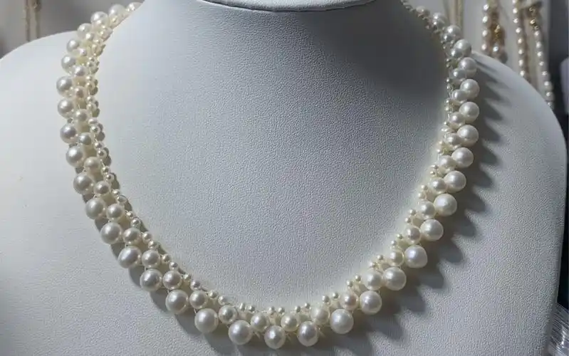 三层珍珠项链