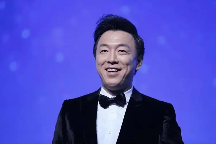 黄渤"隐藏"13年的老婆,是我们熟悉的她,难怪看不上林志玲_事业_众人