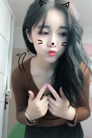 主播可爱网红女神美女gif动图_动态图_表情包下载_soogif