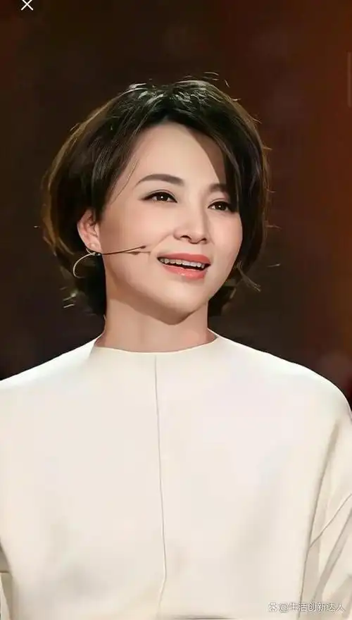 董卿现状堪忧富豪丈夫被追债7个亿目前失联豪门梦破碎