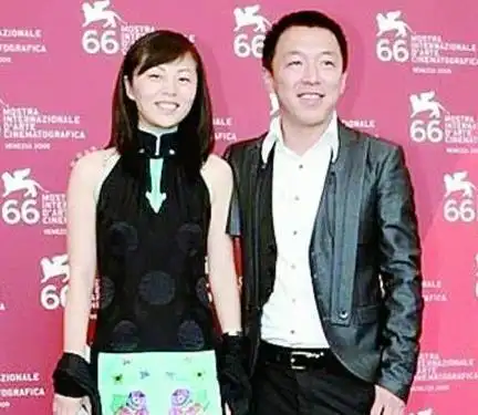 黄渤的老婆叫什么名字,黄渤老婆和黄渤好像