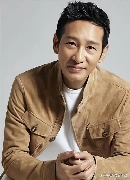 王劲松:从"龙套一哥"到"老戏骨"的蜕变之路