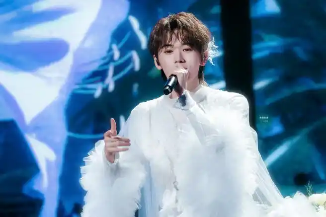 宋亚轩solo舞台不枉