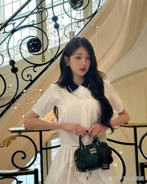 韩国女星白色穿搭大赏:从员瑛到jisoo,谁是你心中的漫画女主?