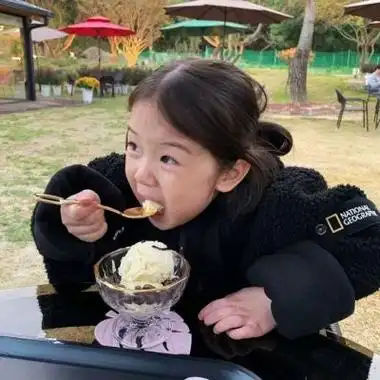 宇宙无敌萌的搞怪可爱萌娃头像女超q弹的小女生头像最受欢迎