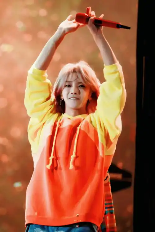 华晨宇 神在我头顶唱歌##2023华晨宇火星演唱会##华晨宇演唱会毕档